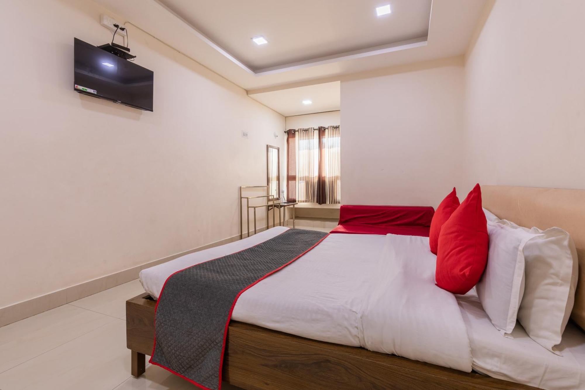 Hotel Ruchishree Garden Ujjain Exterior foto