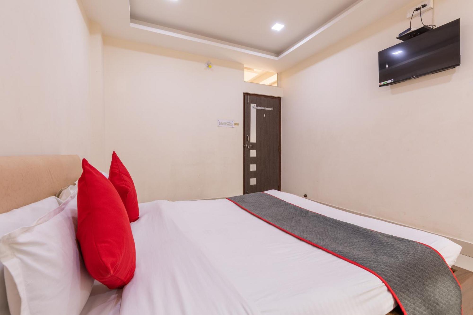 Hotel Ruchishree Garden Ujjain Exterior foto